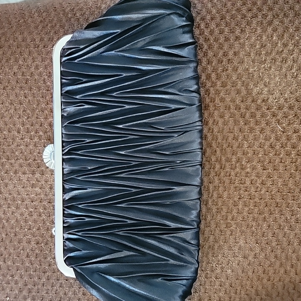 Formal clutch bag